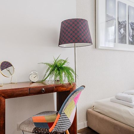 Grzybowska P&O Serviced Apartments ワルシャワ エクステリア 写真