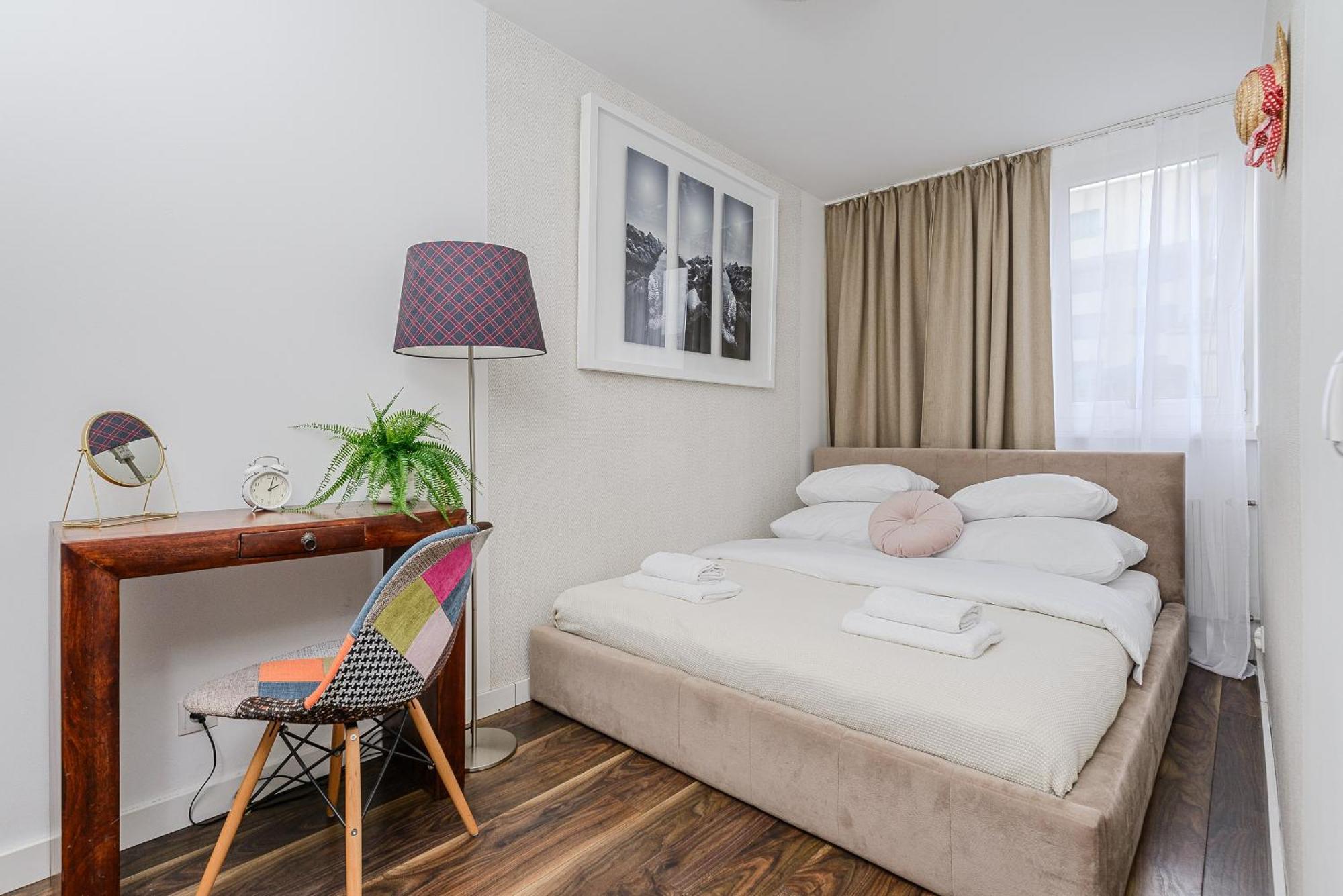 Grzybowska P&O Serviced Apartments ワルシャワ エクステリア 写真